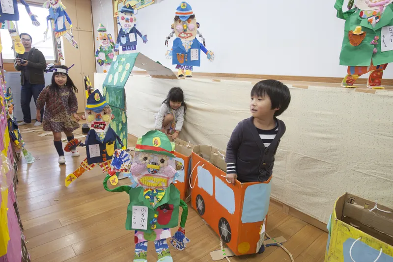 動くチビ電車が大人気